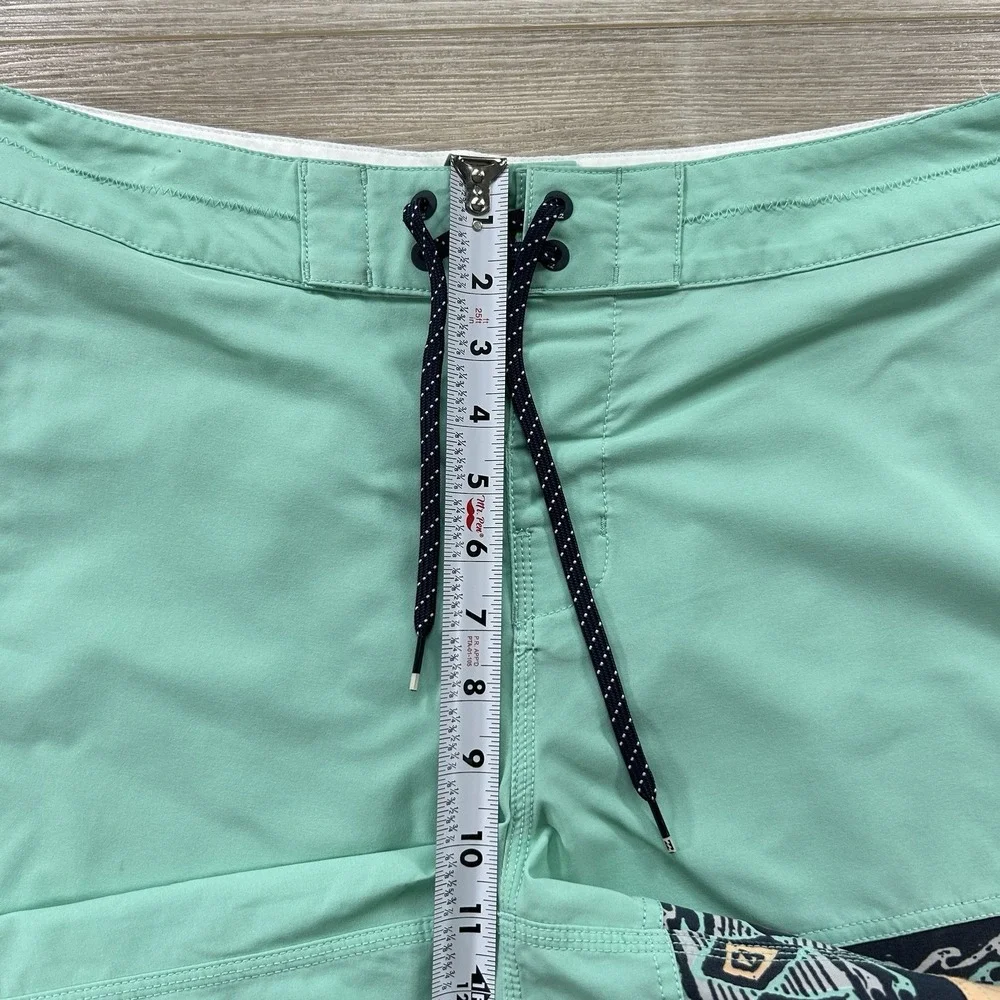 Billabong Men's 32 Burleigh Pro Minty Aqua Aztec BoardShort‎ Surf